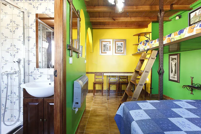 Apartamentos La Miga Granada Guest house