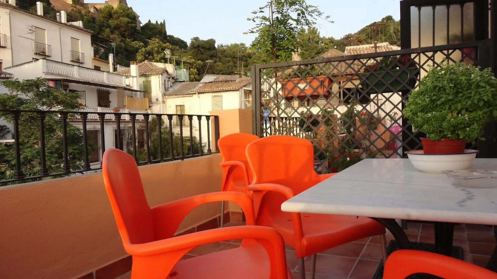 Apartamentos La Miga Granada Spain