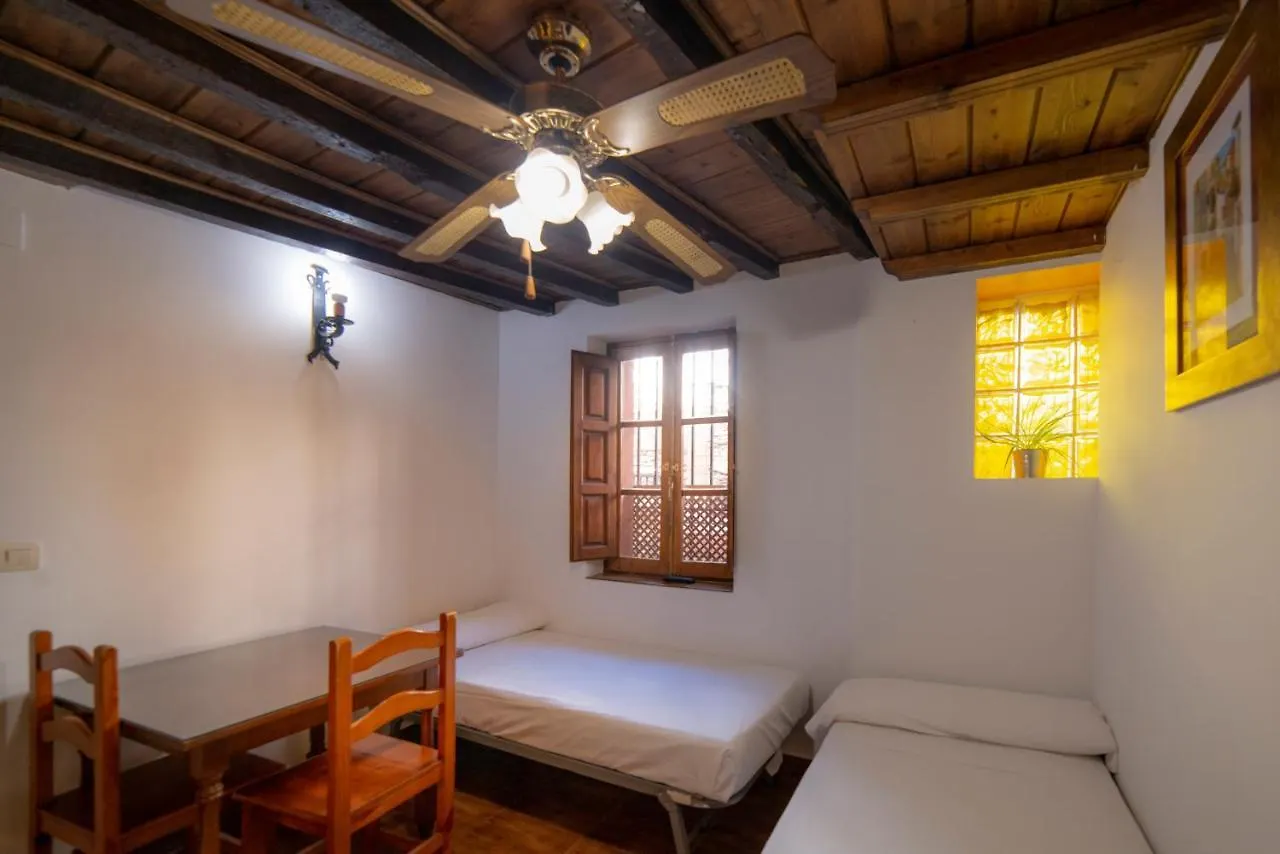 Guest house Apartamentos La Miga Granada
