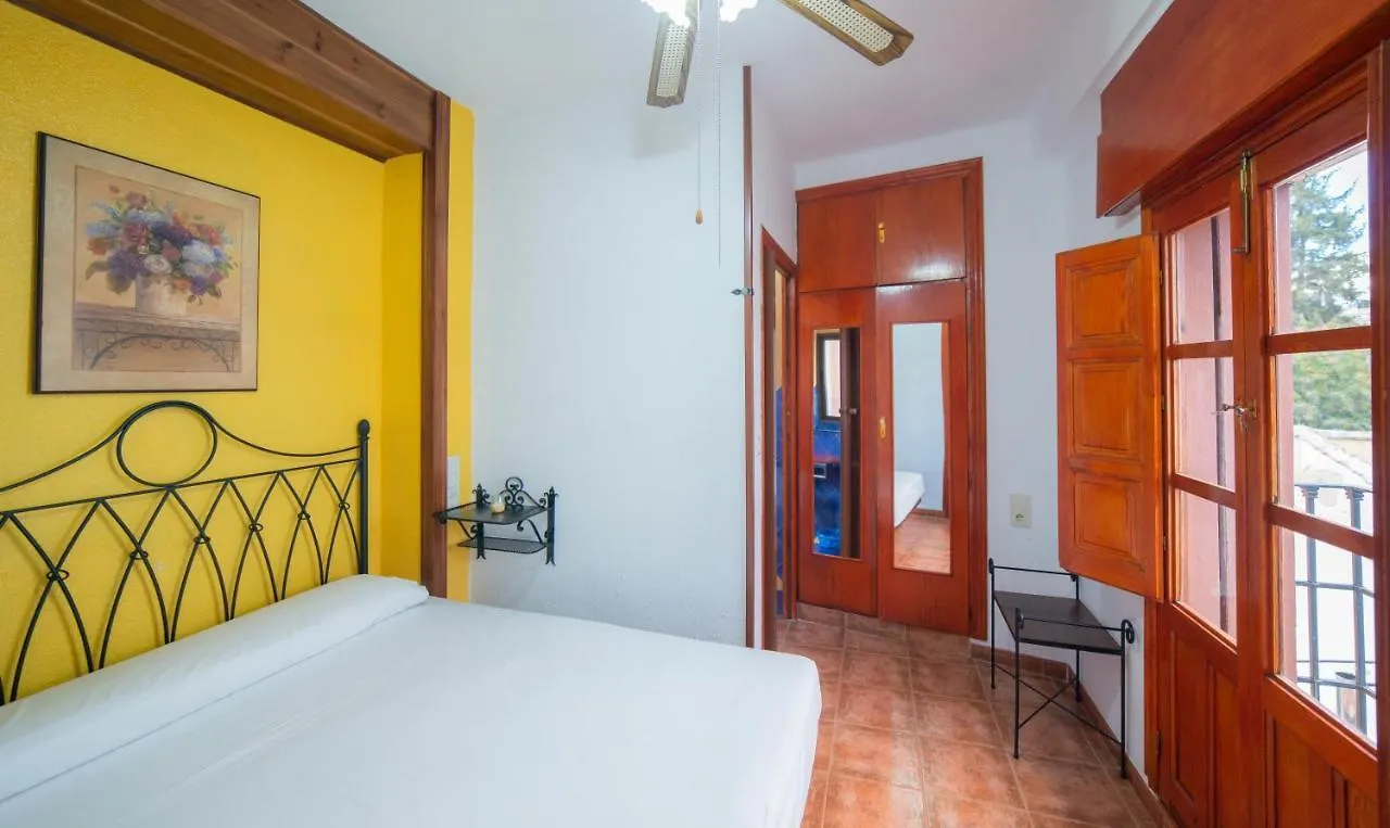 Apartamentos La Miga Granada 0*,