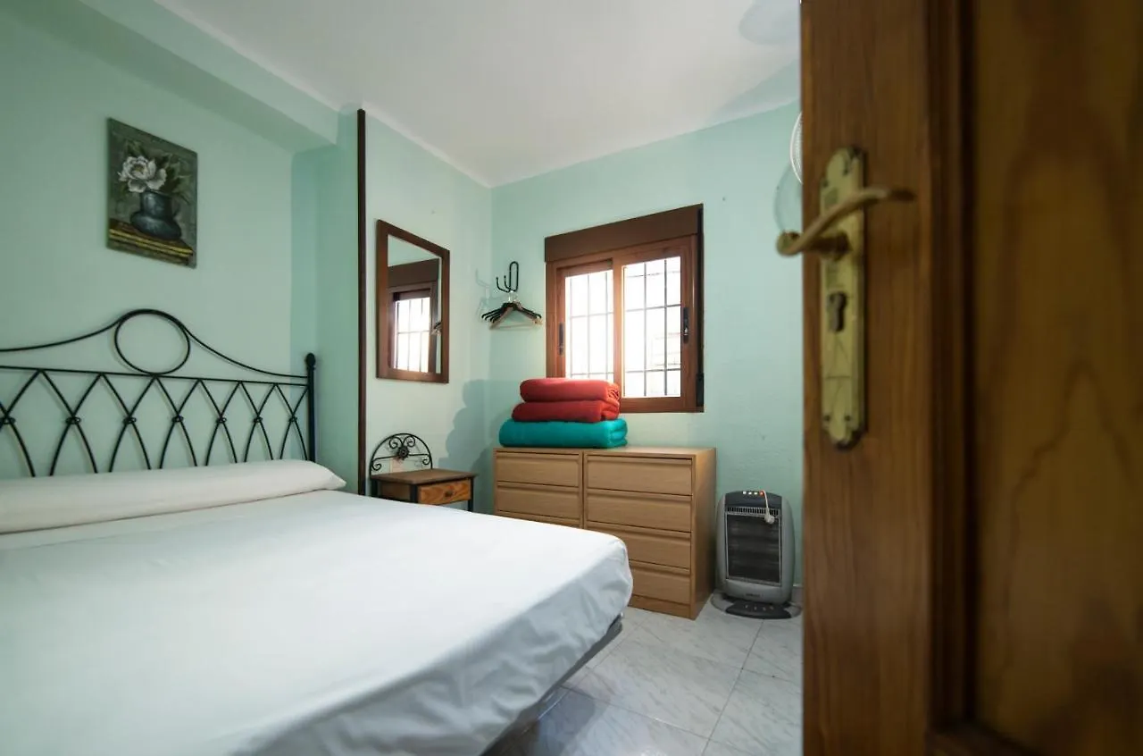 Guest house Apartamentos La Miga Granada