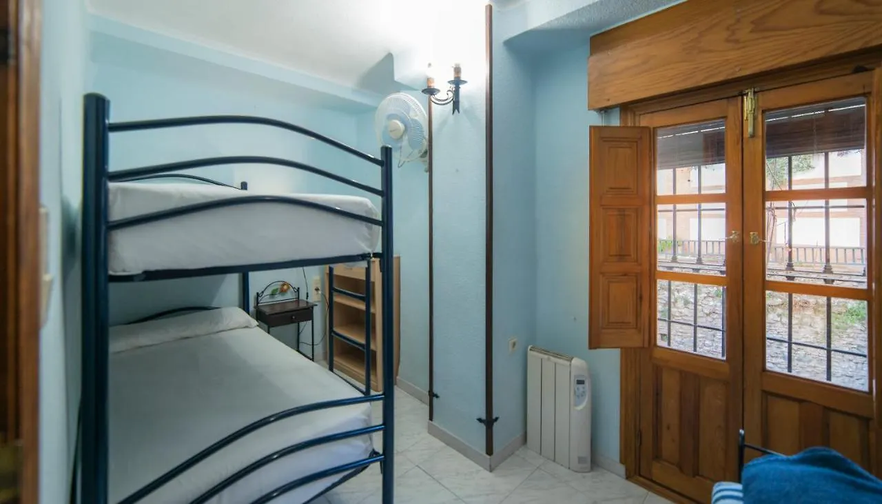 Guest house Apartamentos La Miga Granada