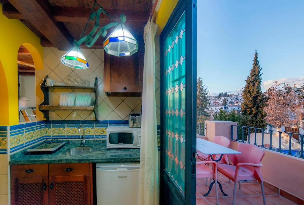 Apartamentos La Miga Granada Guest house